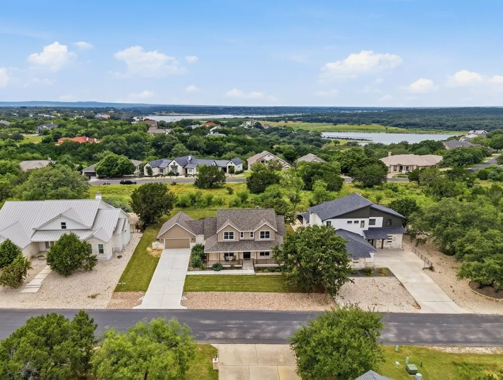 414 Wesley Ridge Drive Spicewood, TX 78669