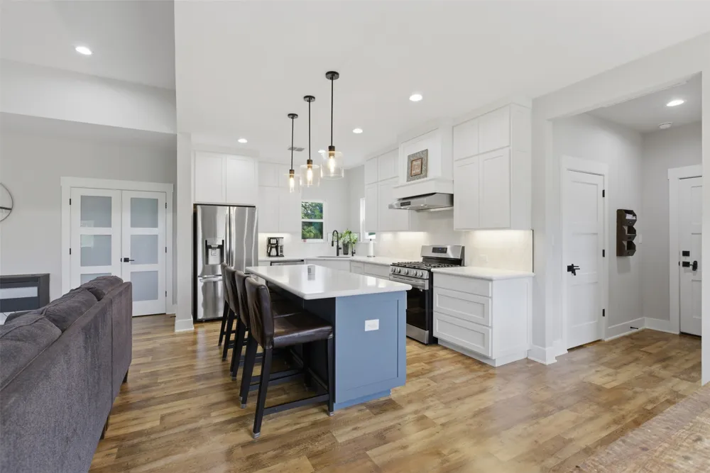 414 Wesley Ridge Drive Spicewood, TX 78669