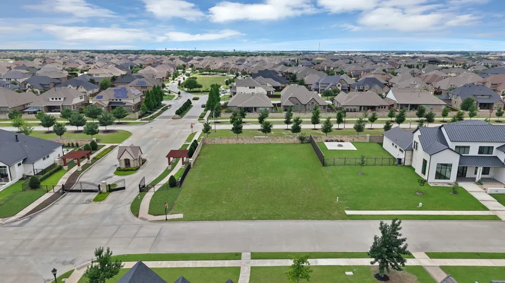 1108 Knoll Crest Drive Mansfield, TX 76063