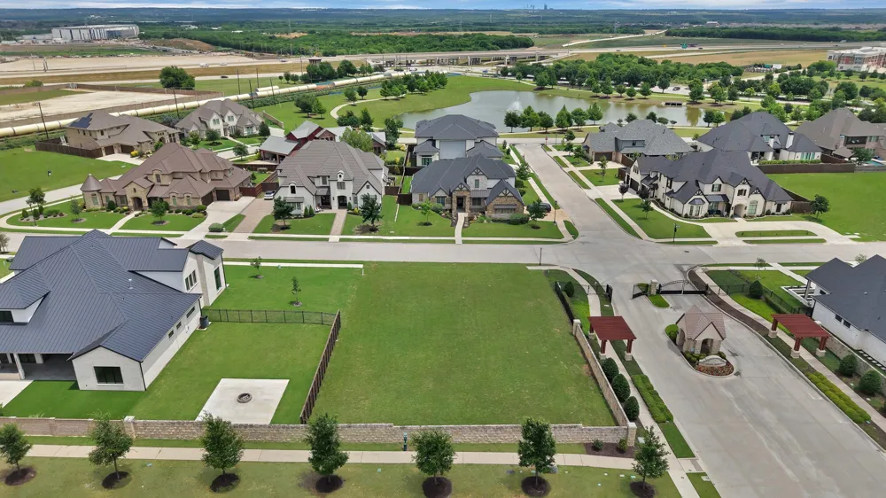 1108 Knoll Crest Drive Mansfield, TX 76063