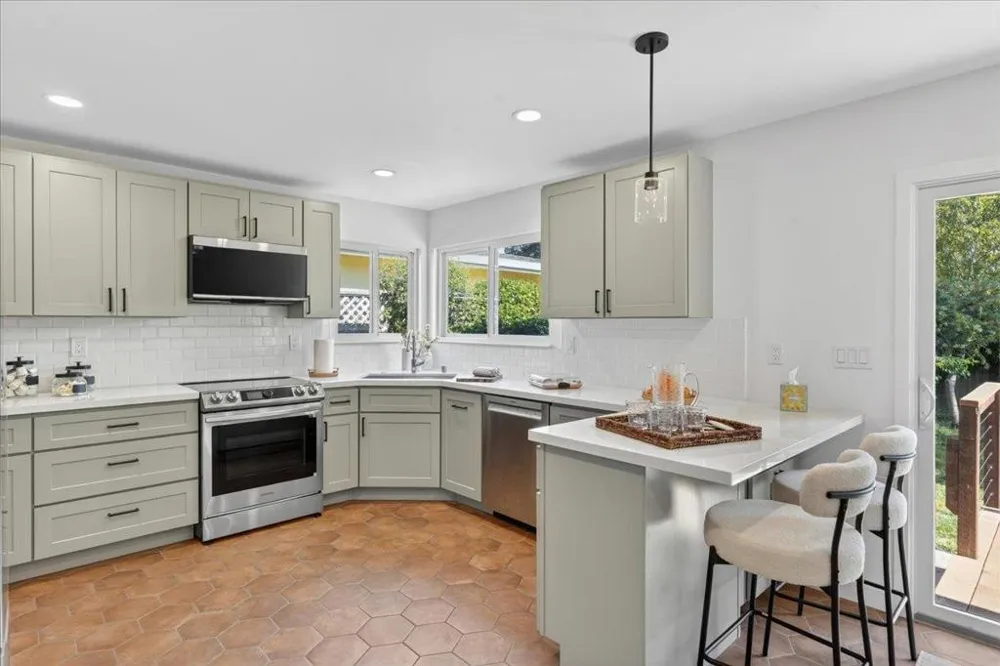 603 Harriet Avenue Aptos, CA 95003