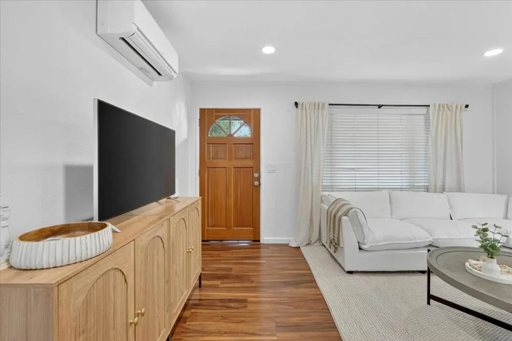 603 Harriet Avenue Aptos, CA 95003