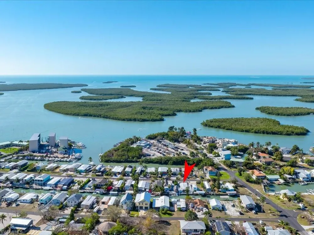 657 Palm Avenue E Goodland, FL 34140