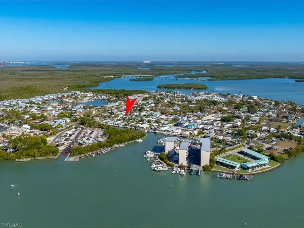 657 Palm Avenue E Goodland, FL 34140