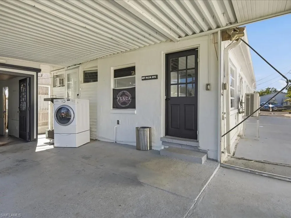 657 Palm Avenue E Goodland, FL 34140