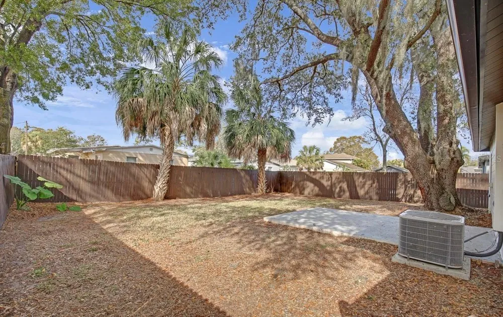 6319 S CHURCH AVENUE Tampa, FL 33616