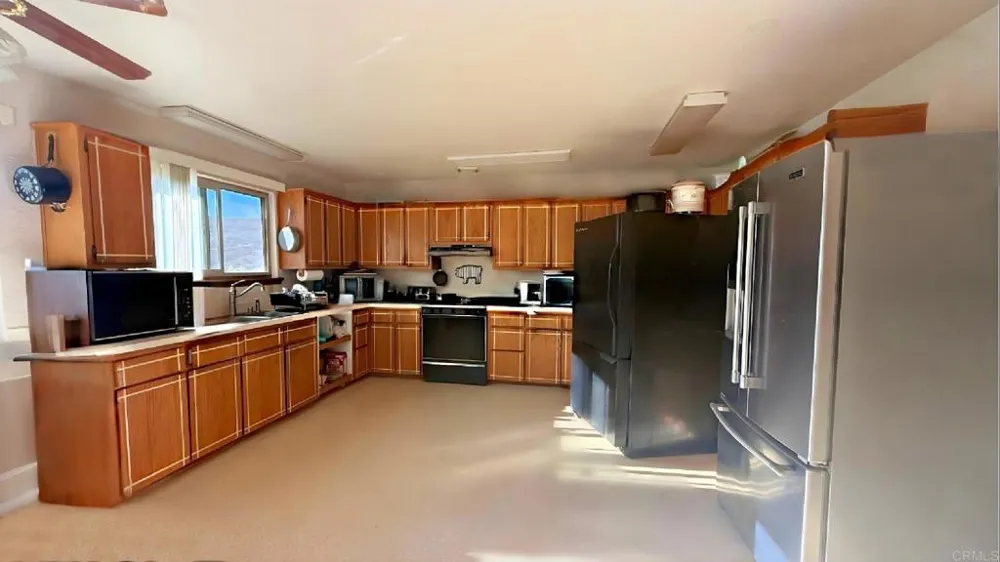 11041 Summit Avenue Santee, CA 92071