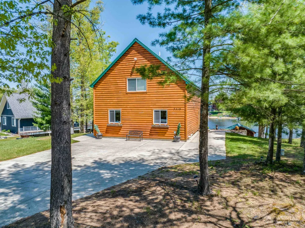 3319 S Ogemaw Trail Mills Township, MI 48661