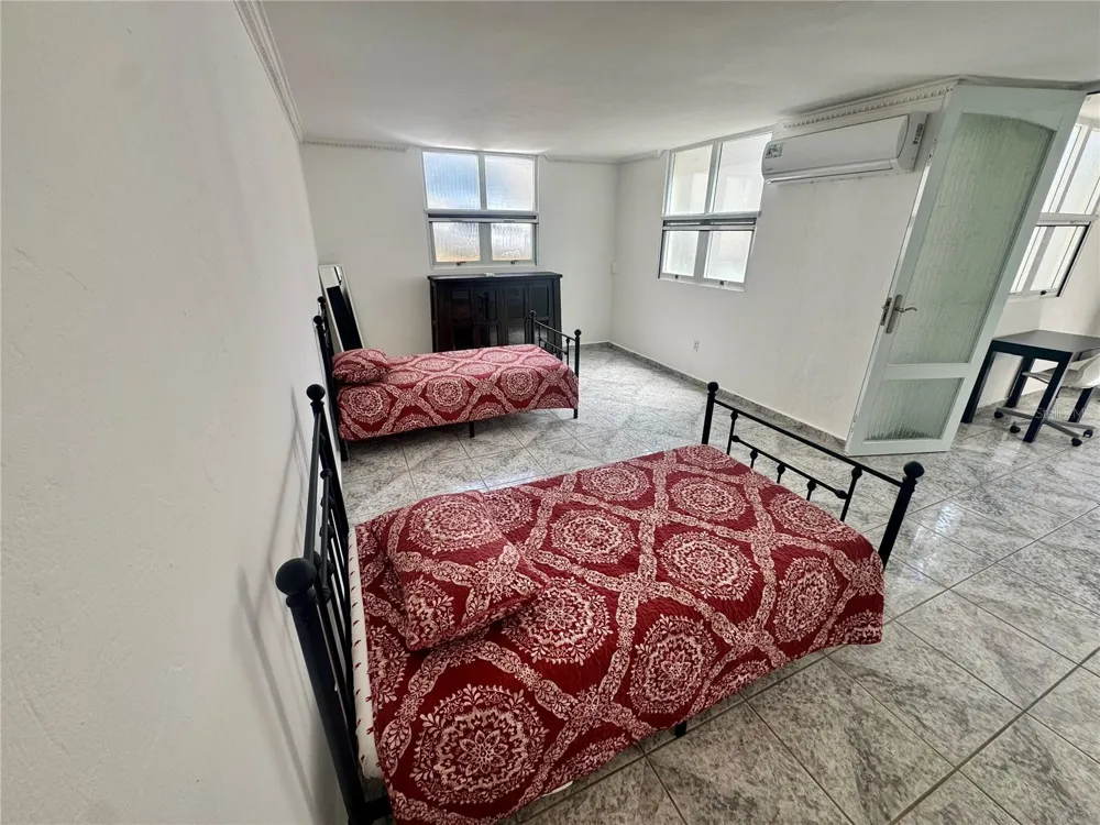 125 HARBOUR DRIVE #8 Humacao, PR 00791