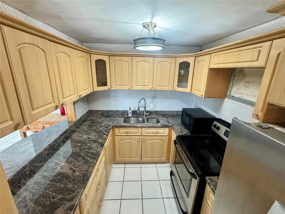 125 HARBOUR DRIVE #8 Humacao, PR 00791