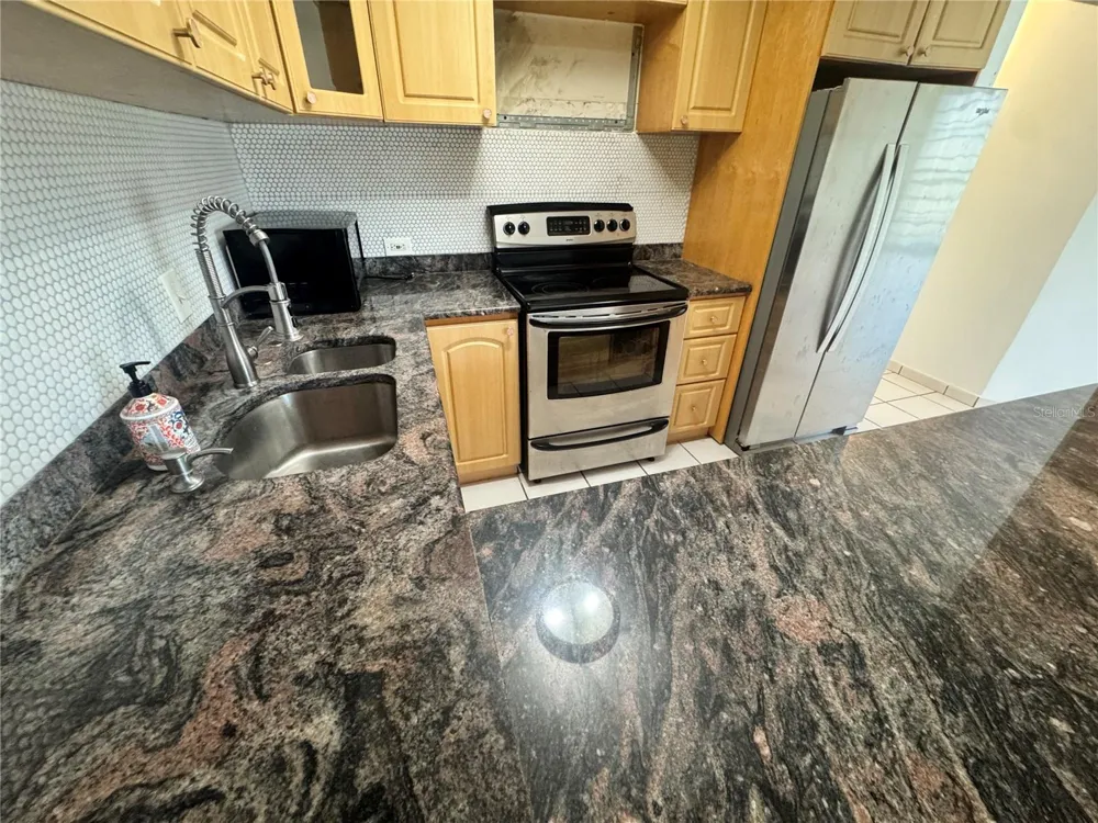 125 HARBOUR DRIVE #8 Humacao, PR 00791