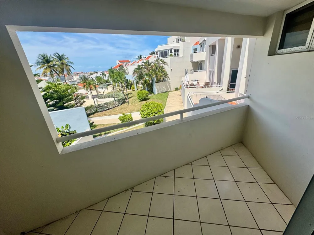 125 HARBOUR DRIVE #8 Humacao, PR 00791