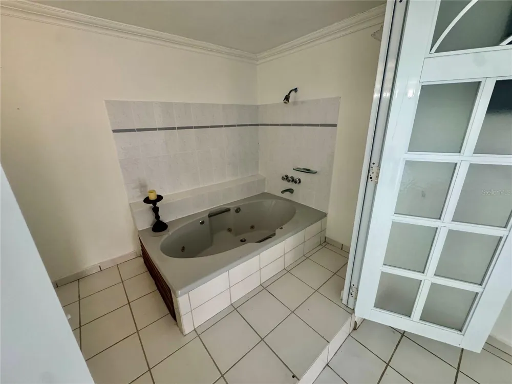 125 HARBOUR DRIVE #8 Humacao, PR 00791