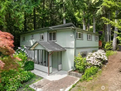 31 Colony Surf Drive