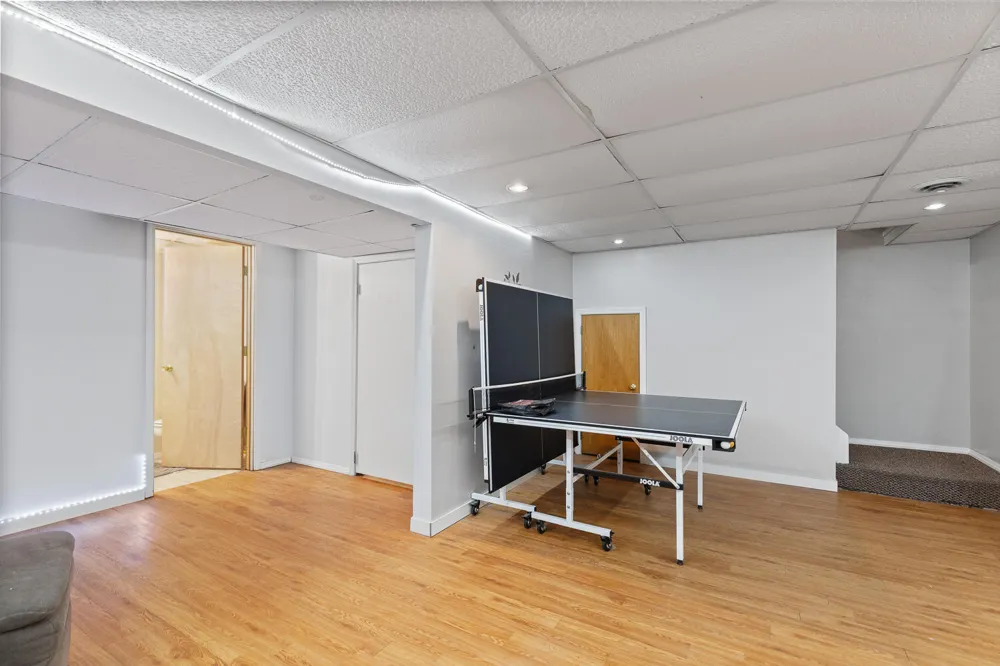 1302 Freer Road Chelsea, MI 48118