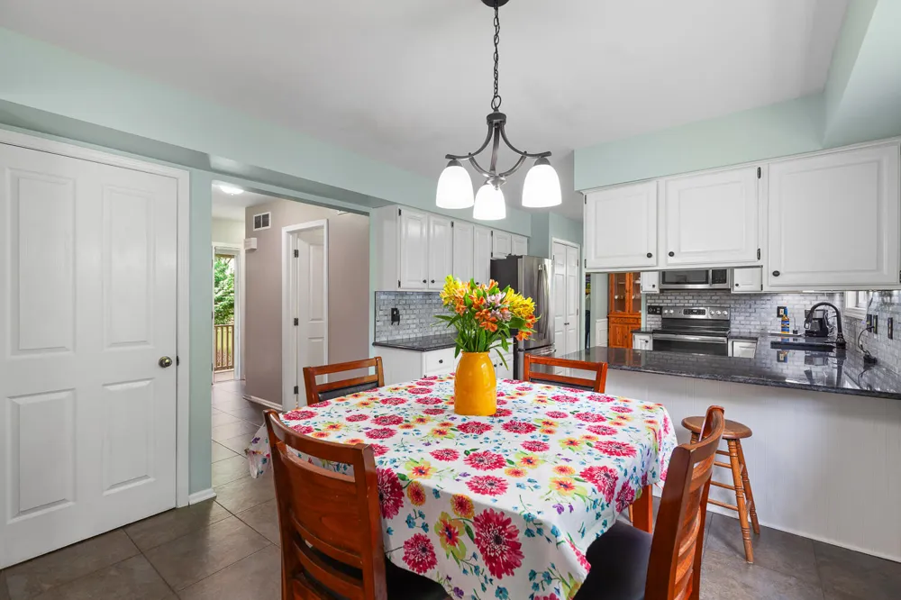 1302 Freer Road Chelsea, MI 48118