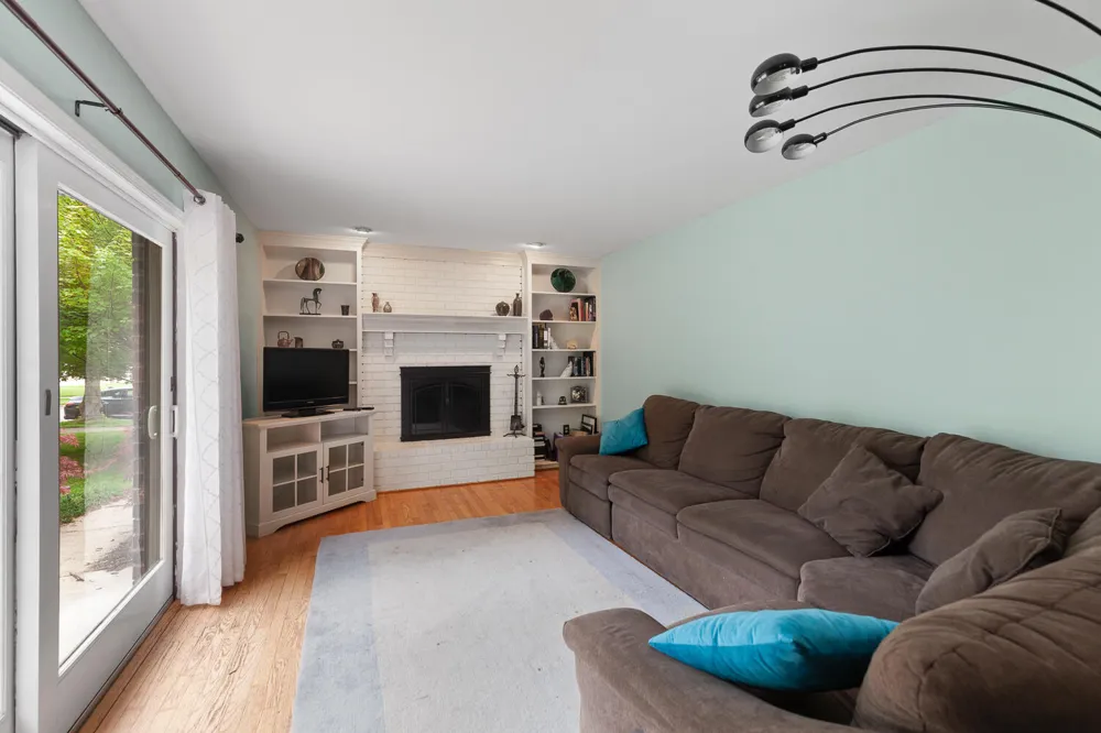 1302 Freer Road Chelsea, MI 48118