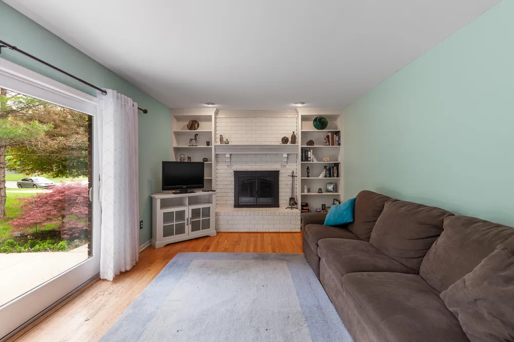 1302 Freer Road Chelsea, MI 48118
