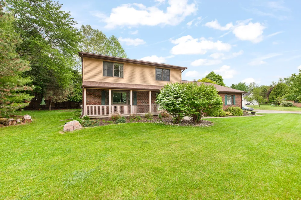 1302 Freer Road Chelsea, MI 48118