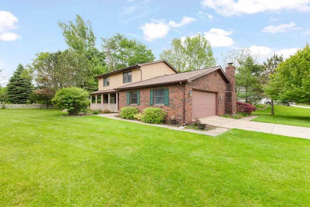 1302 Freer Road Chelsea, MI 48118