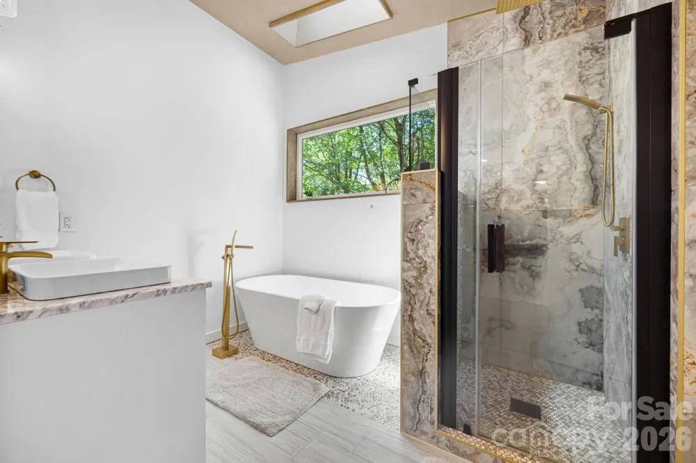 1385 Niley Cook Road Blowing Rock, NC 28605