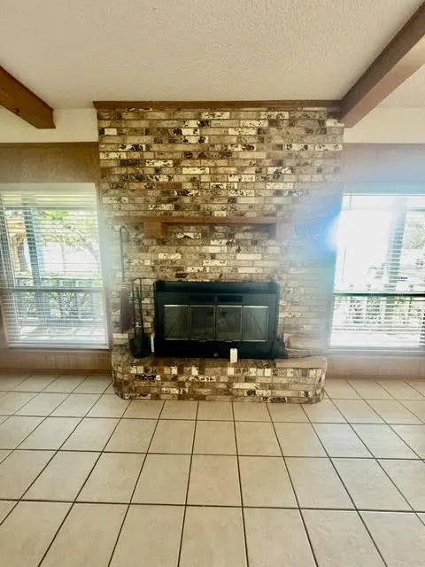 938 County Rd 3341 Paradise, TX 76073