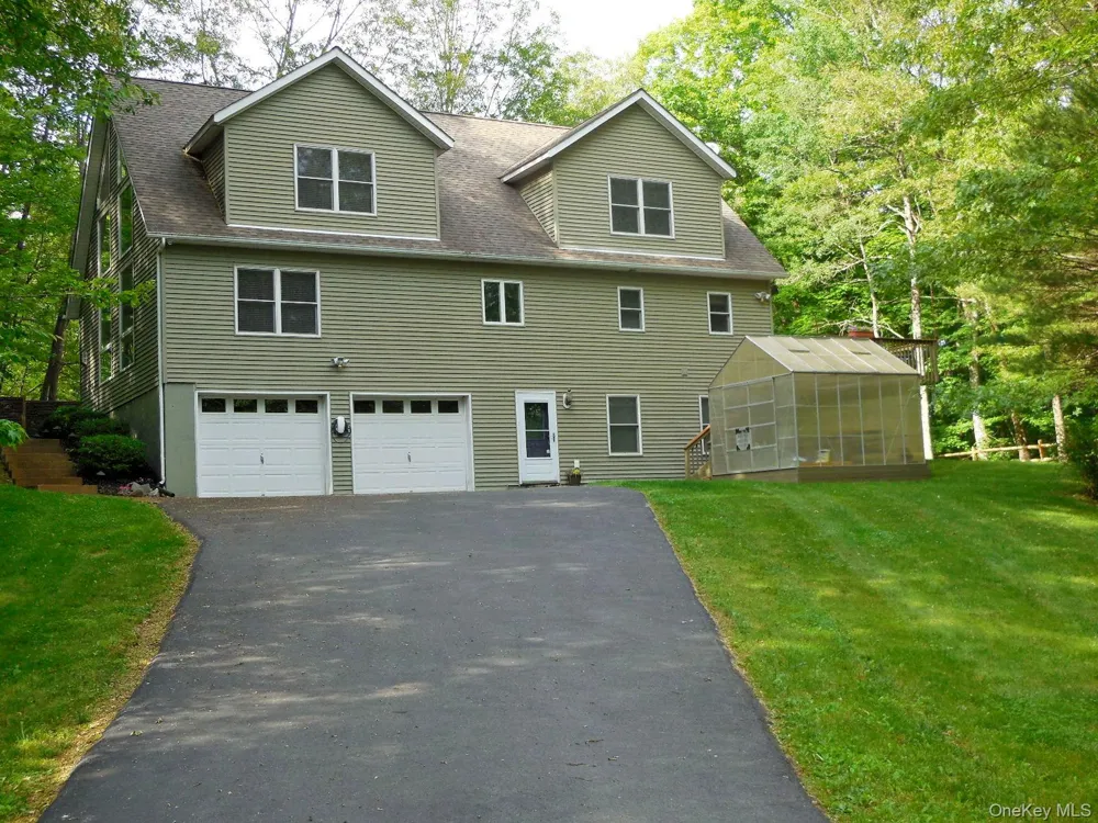 609 Red Hill Road Wurtsboro, NY 12790