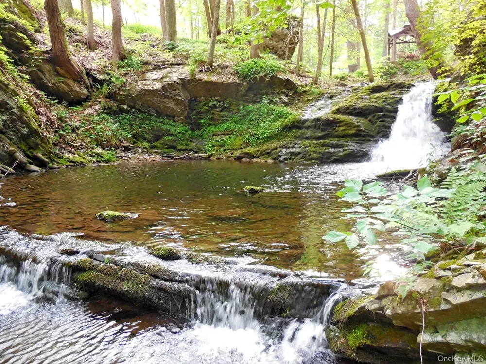 609 Red Hill Road Wurtsboro, NY 12790