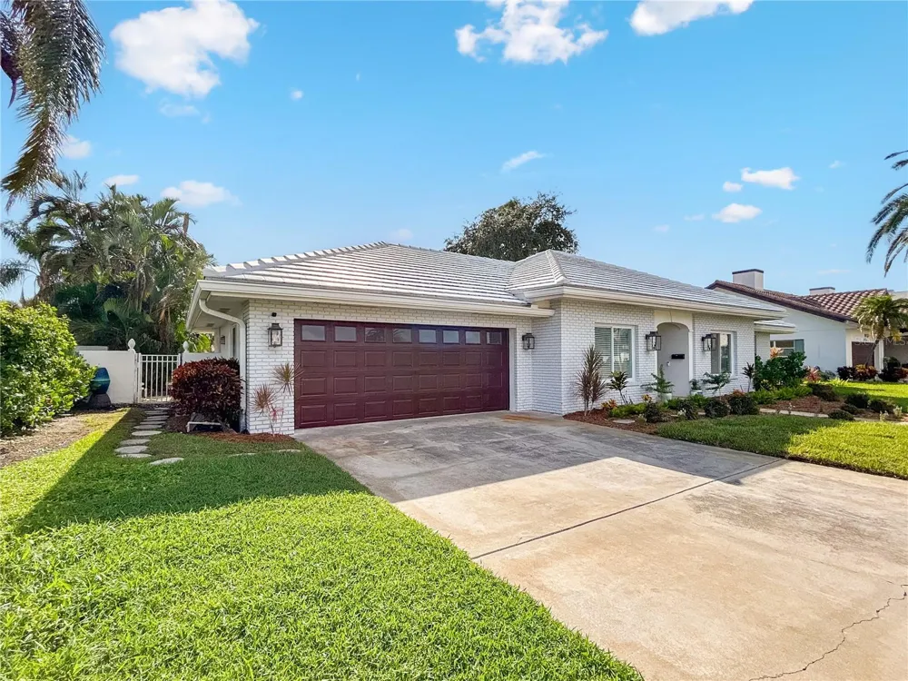 5853 LEELAND STREET S St Petersburg, FL 33715