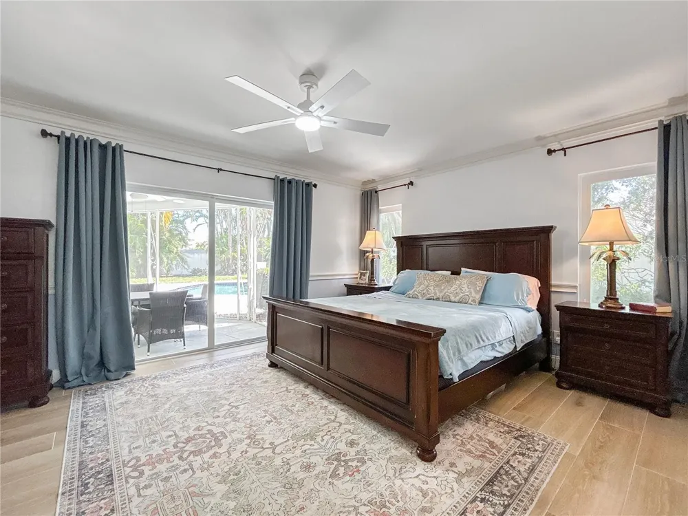 5853 LEELAND STREET S St Petersburg, FL 33715