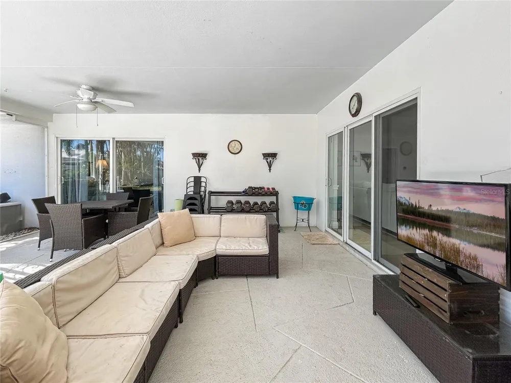 5853 LEELAND STREET S St Petersburg, FL 33715