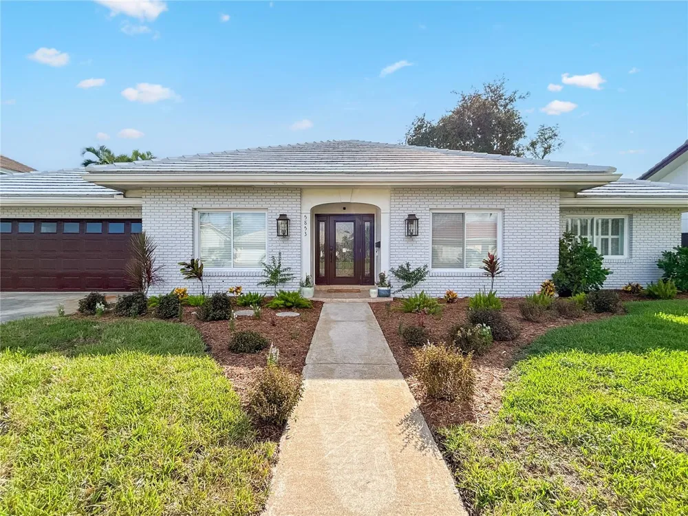 5853 LEELAND STREET S St Petersburg, FL 33715