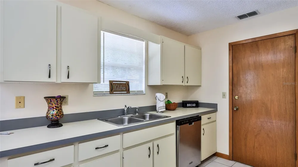 3103 JUNIPER DRIVE Edgewater, FL 32141