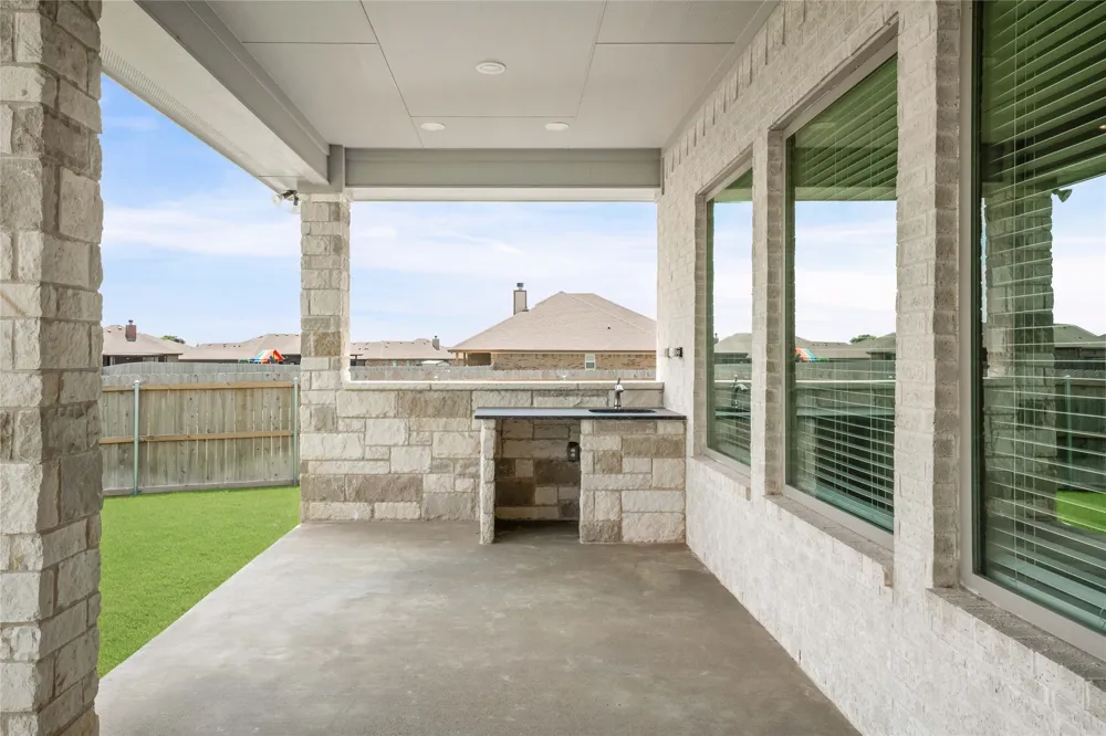 405 Willow Drive Troy, TX 76579