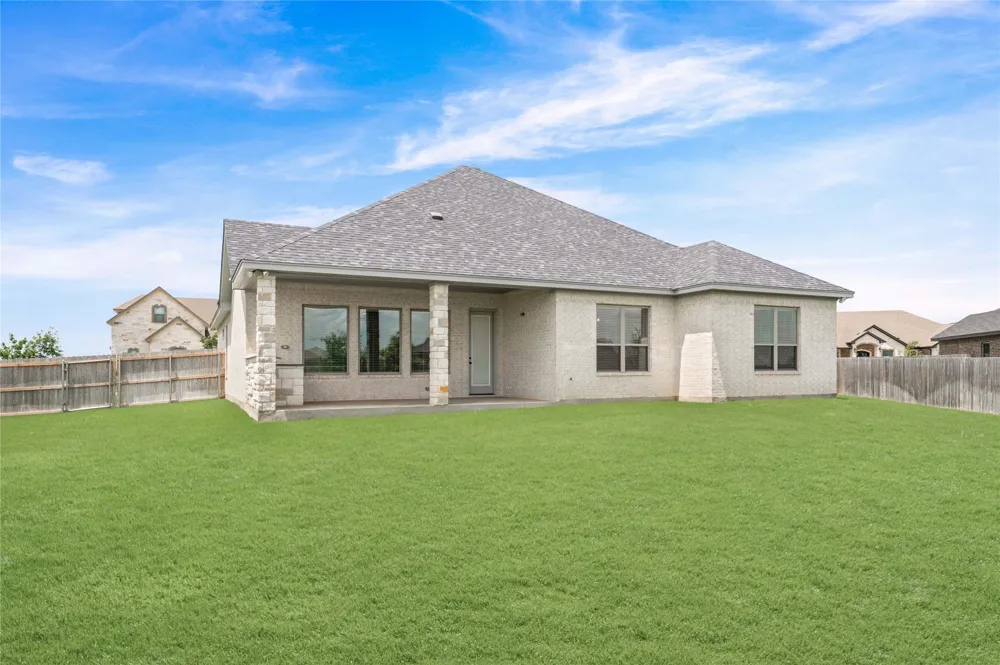 405 Willow Drive Troy, TX 76579