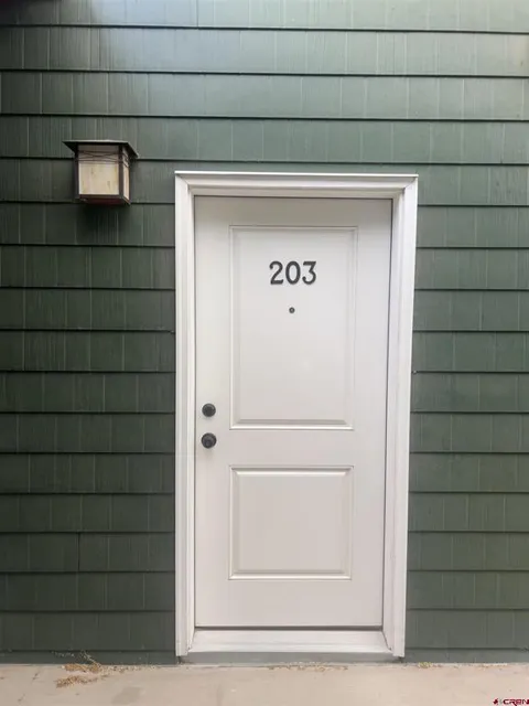 540 Redcliff Circle #E 203