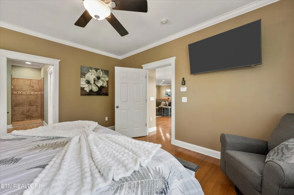 2177 Riverview Drive Dandridge, TN 37725