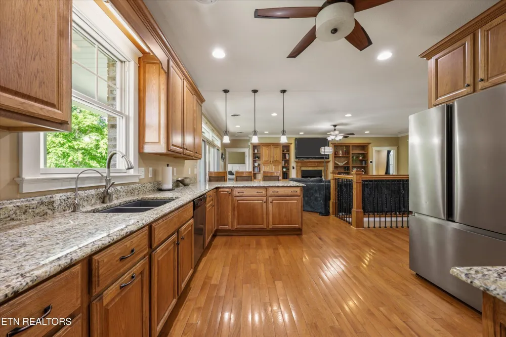 2177 Riverview Drive Dandridge, TN 37725