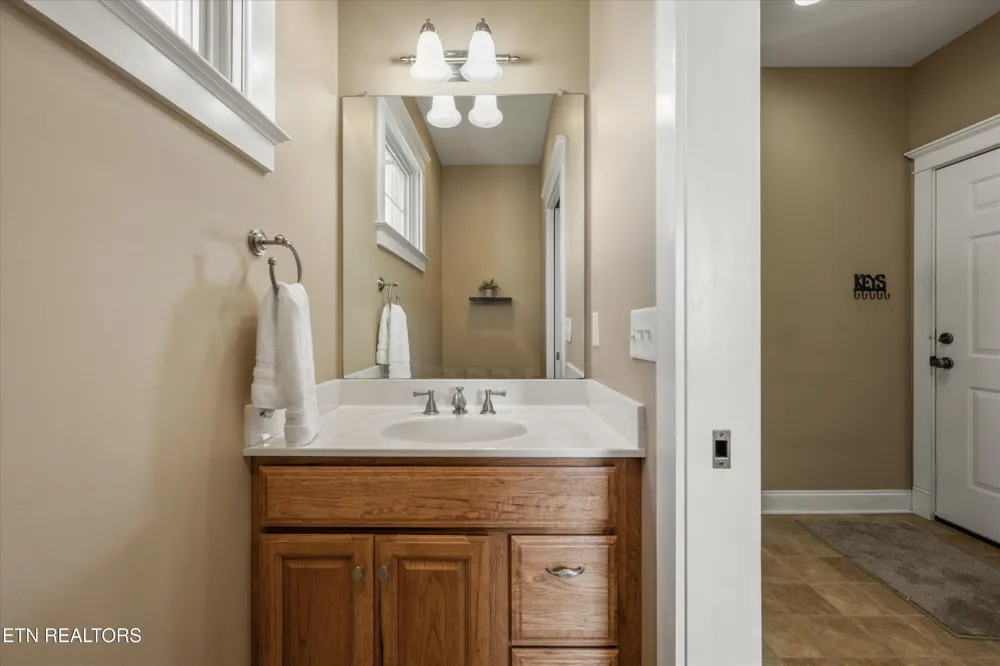 2177 Riverview Drive Dandridge, TN 37725