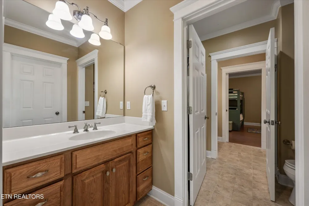 2177 Riverview Drive Dandridge, TN 37725