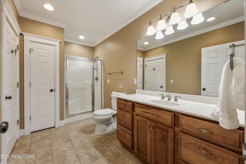 2177 Riverview Drive Dandridge, TN 37725