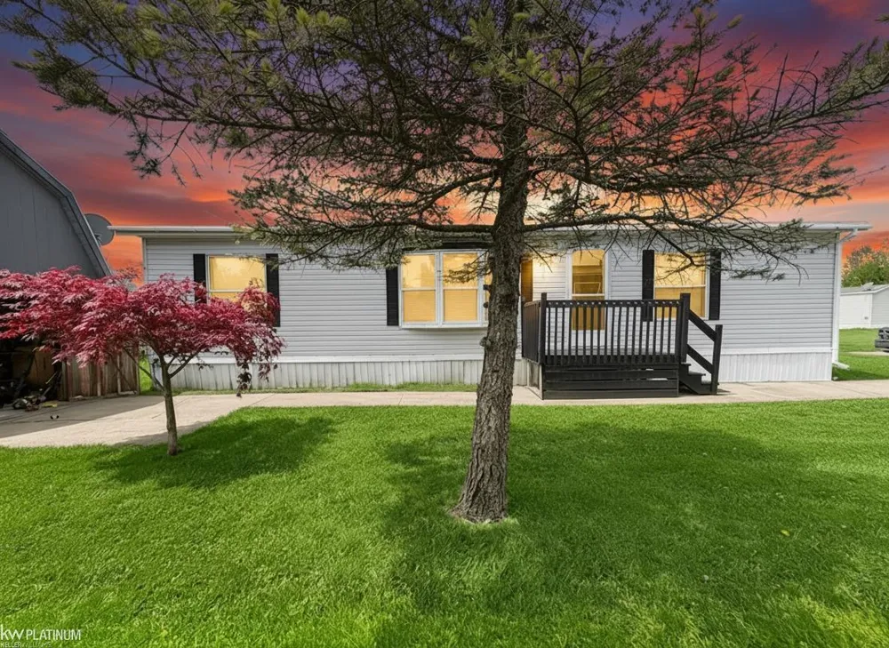 12370 Saint James Court Romeo Village, MI 48065