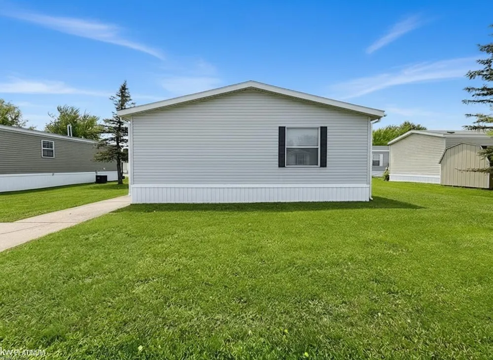 12370 Saint James Court Romeo Village, MI 48065