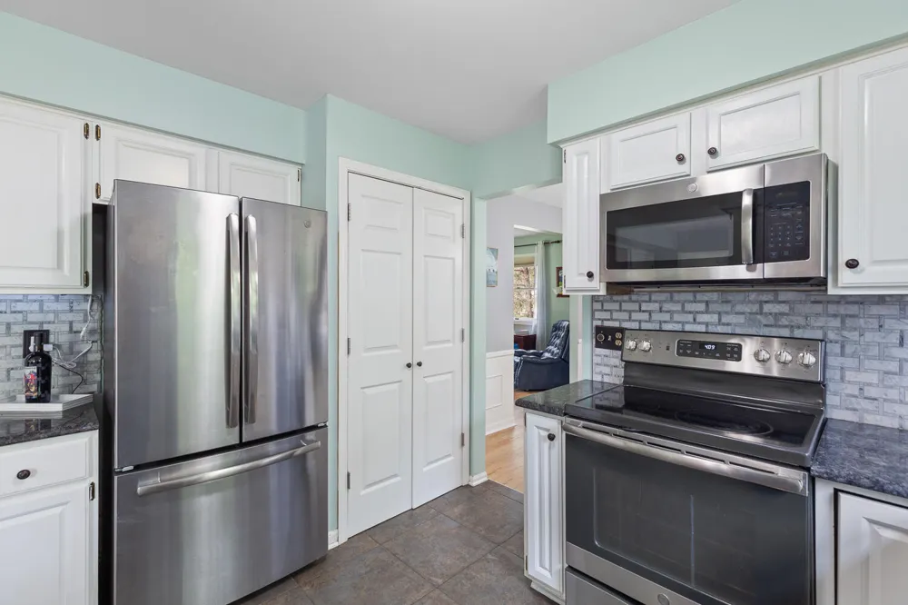 1302 Freer Road Chelsea City, MI 48118