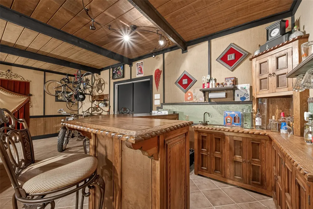 461 County Road 174 Wharton, TX 77488