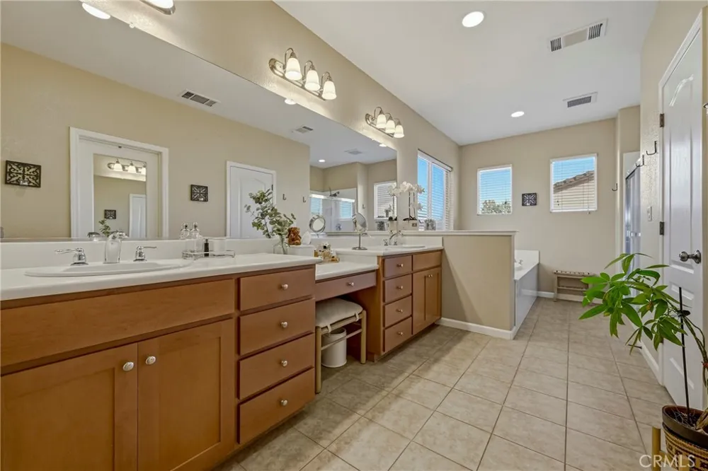 4096 Toulon Court Merced, CA 95348