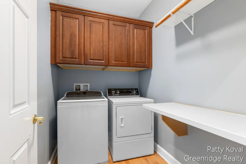 4454 Foxmoor Court Middleville, MI 49333