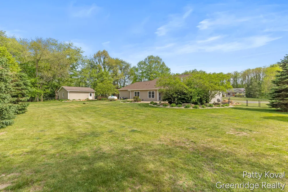 4454 Foxmoor Court Middleville, MI 49333