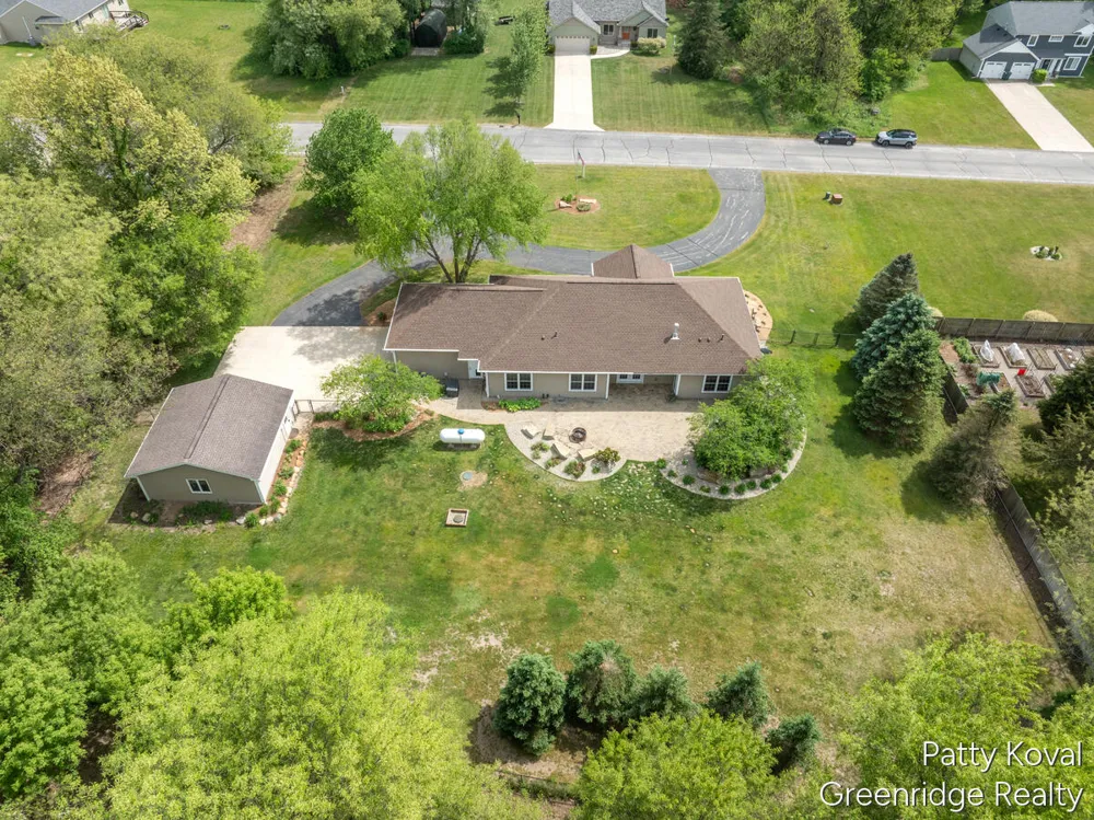 4454 Foxmoor Court Middleville, MI 49333
