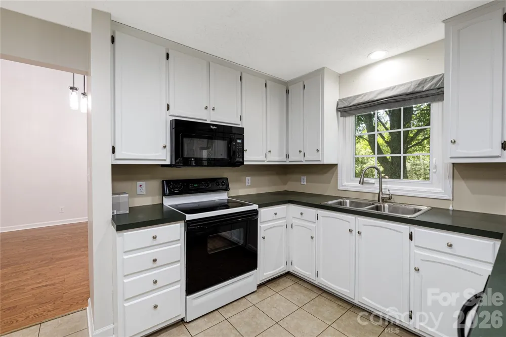 568 Wood Hollow Road Taylorsville, NC 28681